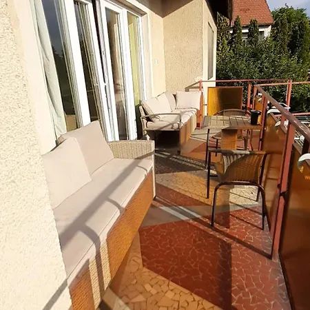 Mitra Vendeghaz