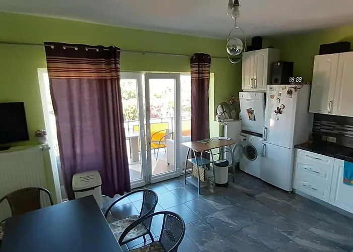 Mitra Vendeghaz Gasthuis